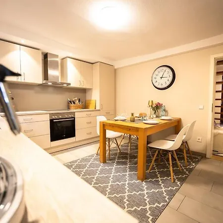 Vanilla Im Burgdorf 11 P.