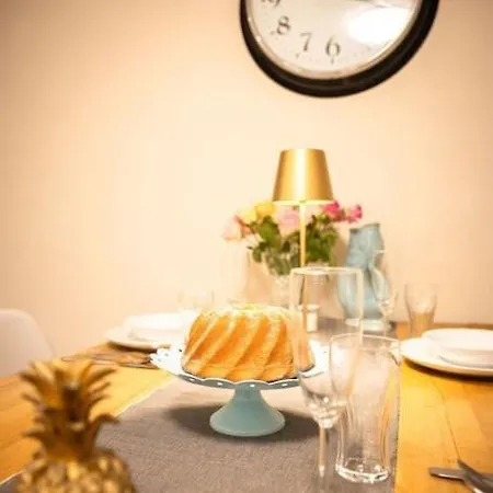 Vanilla Im Burgdorf 11 P. Apartment