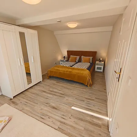 Vanilla Im Burgdorf 11 P. Apartman *